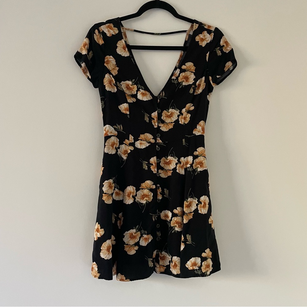 Gorgeous floral button down mini dress